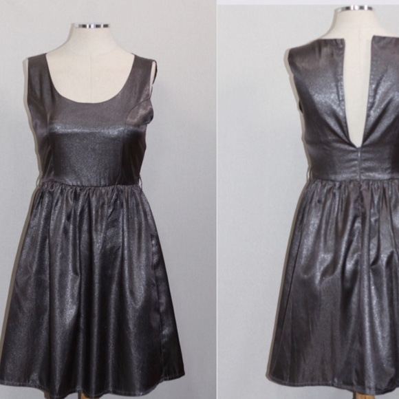 Ya Los Angeles Dress - Picture 2 of 15